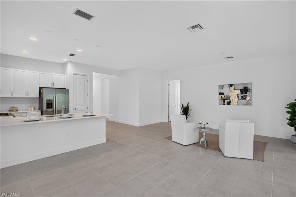 12448 Violet LN