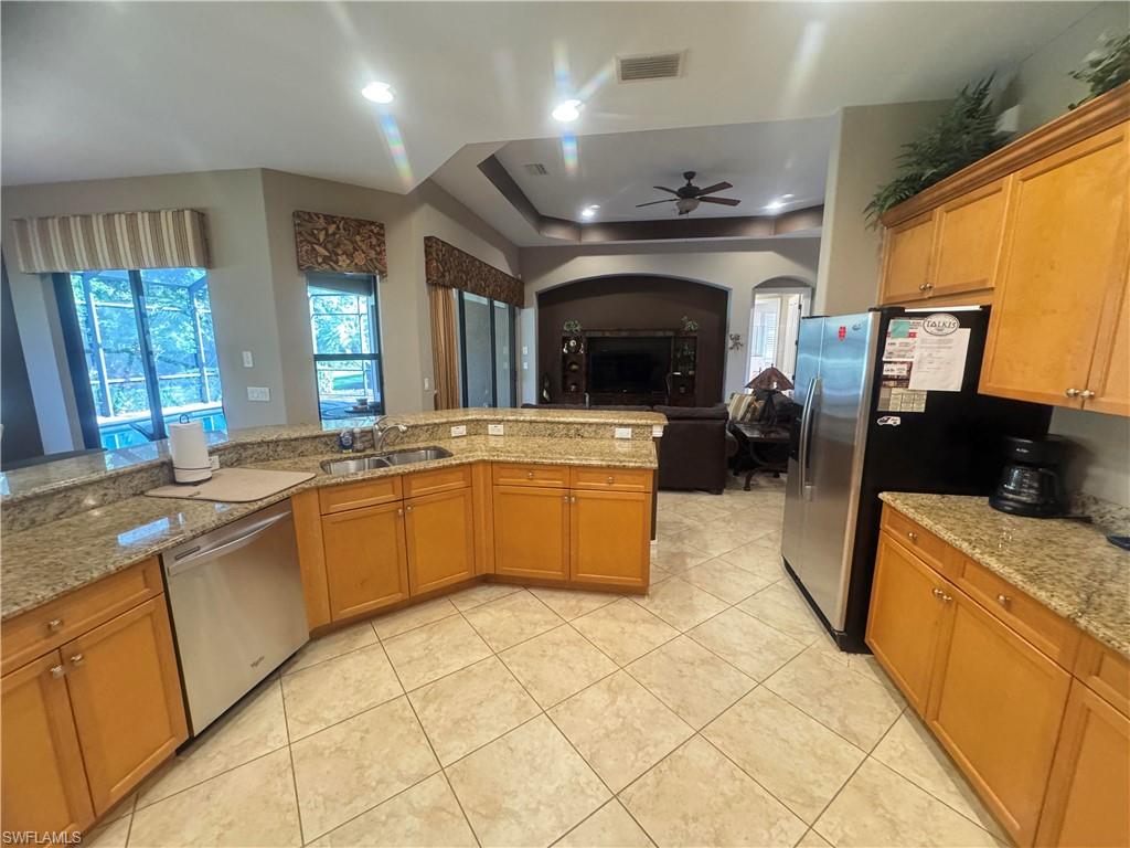 11848 Rosalinda CT photo 15