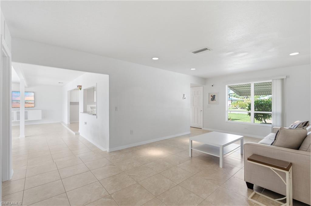 4933 Triton CT W photo 23