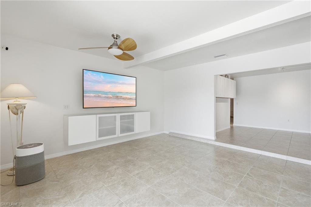 4933 Triton CT W photo 7