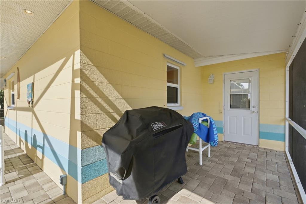 4933 Triton CT W photo 38