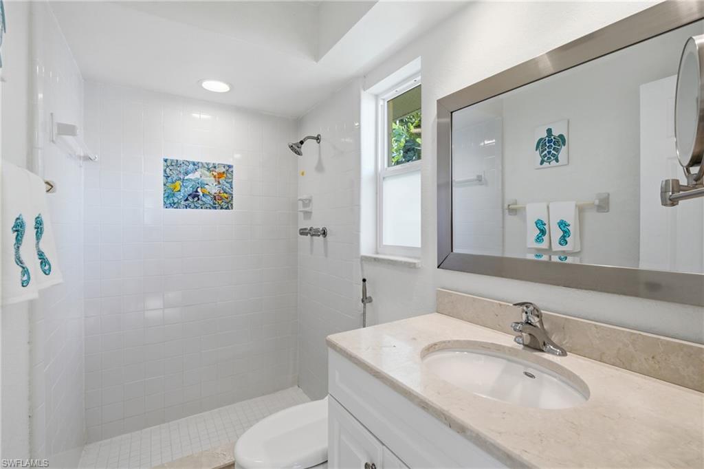 4933 Triton CT W photo 31
