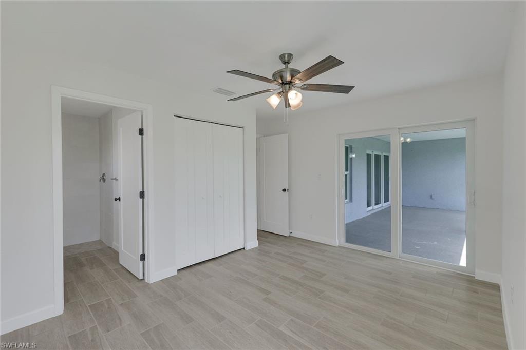 optional second owner's suite with private bath and lanai access/segundo dormitorio principal con bano privado y acceso a la terraza
