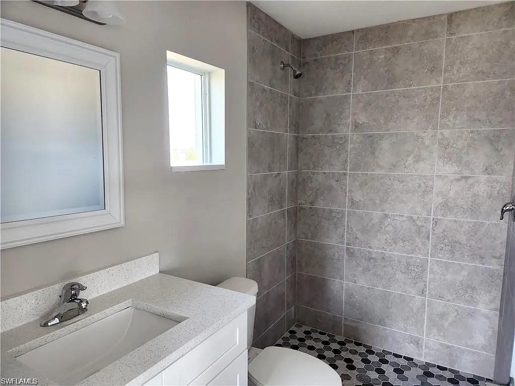 2930 Diplomat PKWY W photo 15