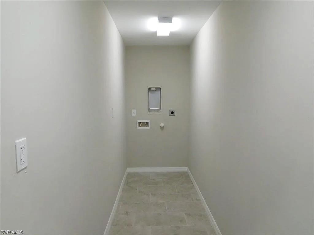 2930 Diplomat PKWY W photo 11