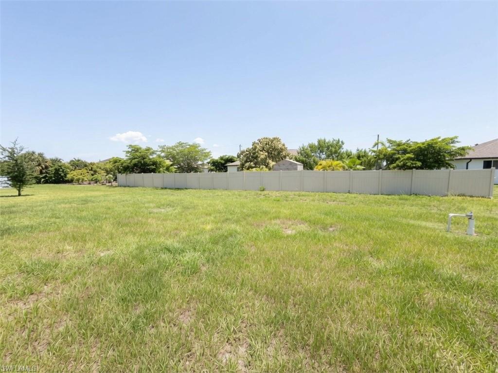 2930 Diplomat PKWY W photo 21