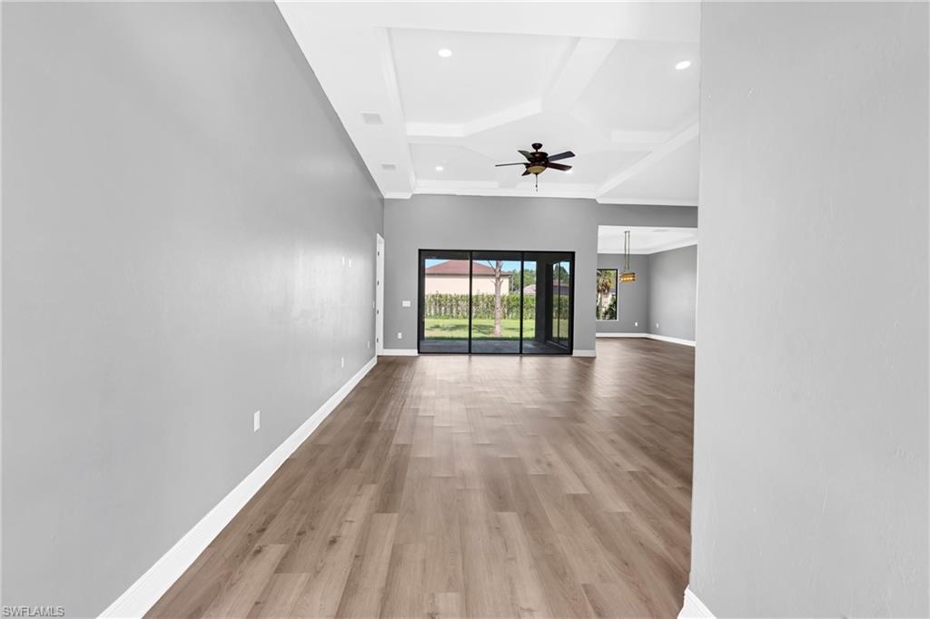 1109 Rush AVE photo 7