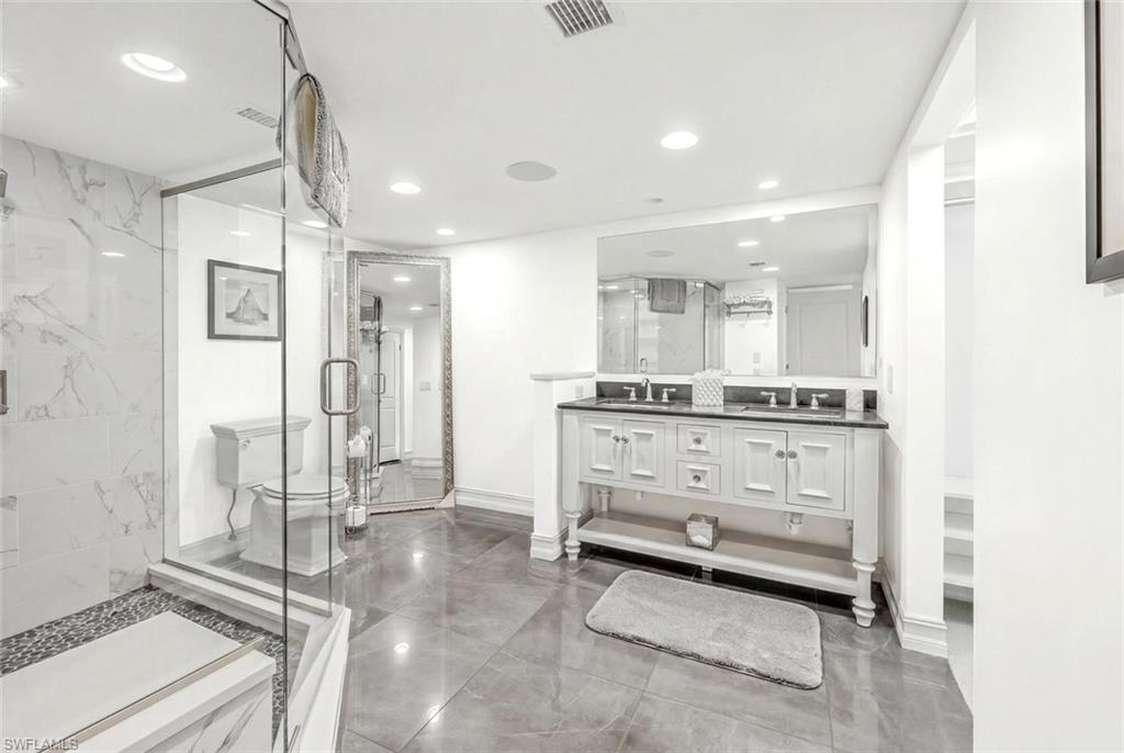 2381 Gulf Shore BLVD N 503 photo 32