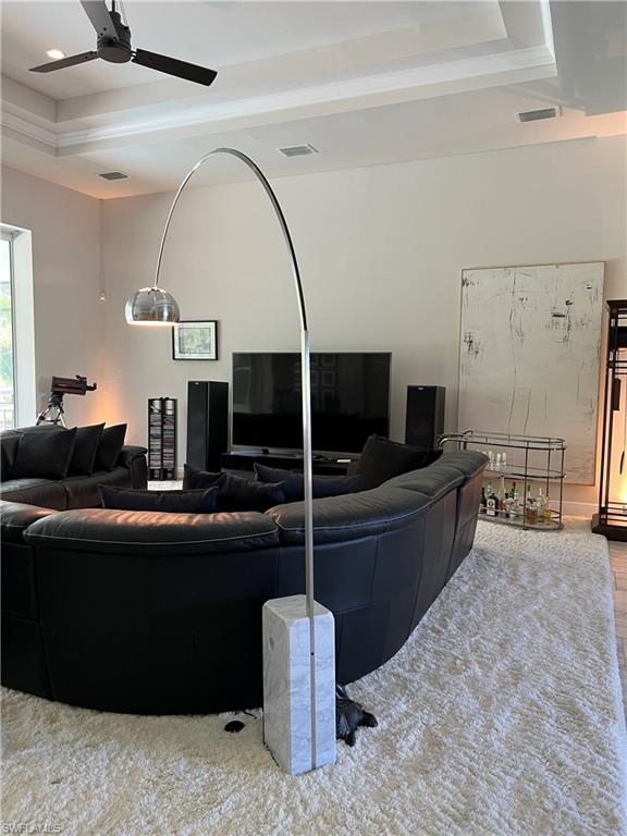 Tray ceiling with recessed lighting