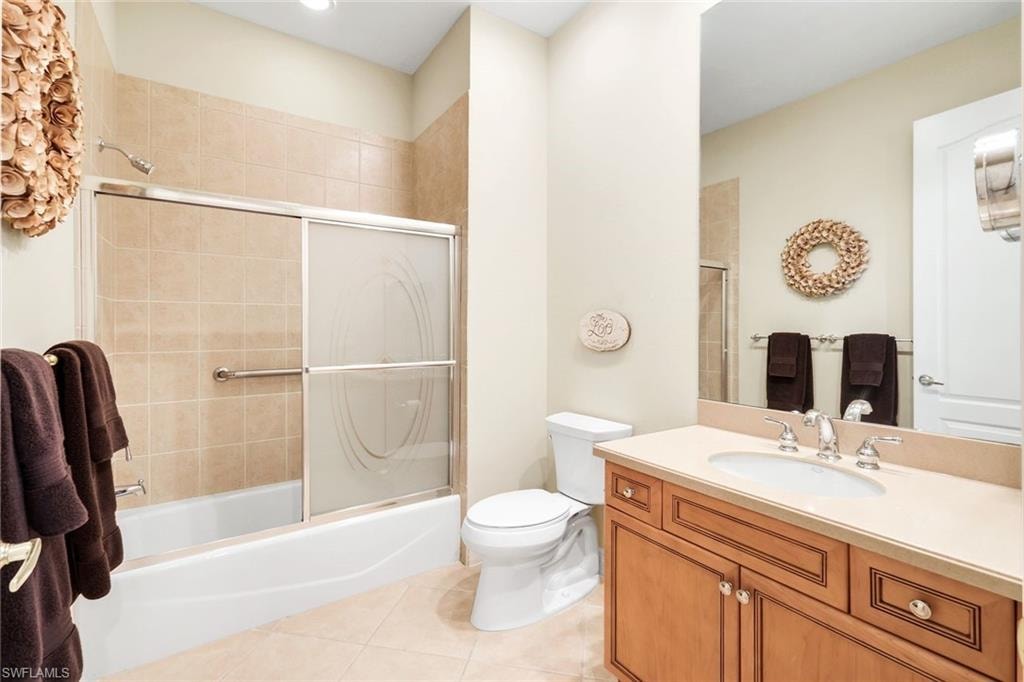 Full guest bathroom