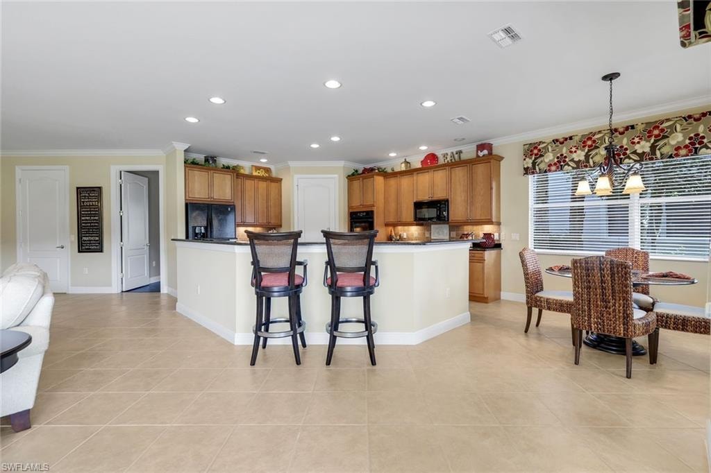 Breakfast bar
