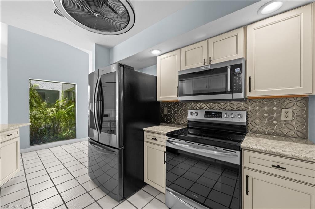7305 Constitution CIR photo 14