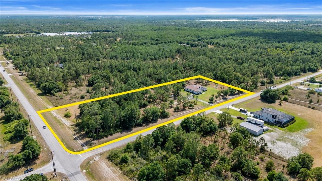 This corner lot starts on Everglades Blvd!(no "band-aid" lot)!