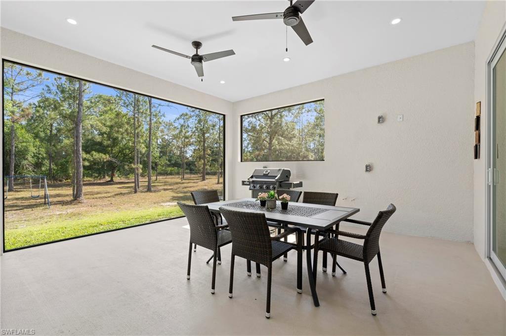 "L" shaped lanai