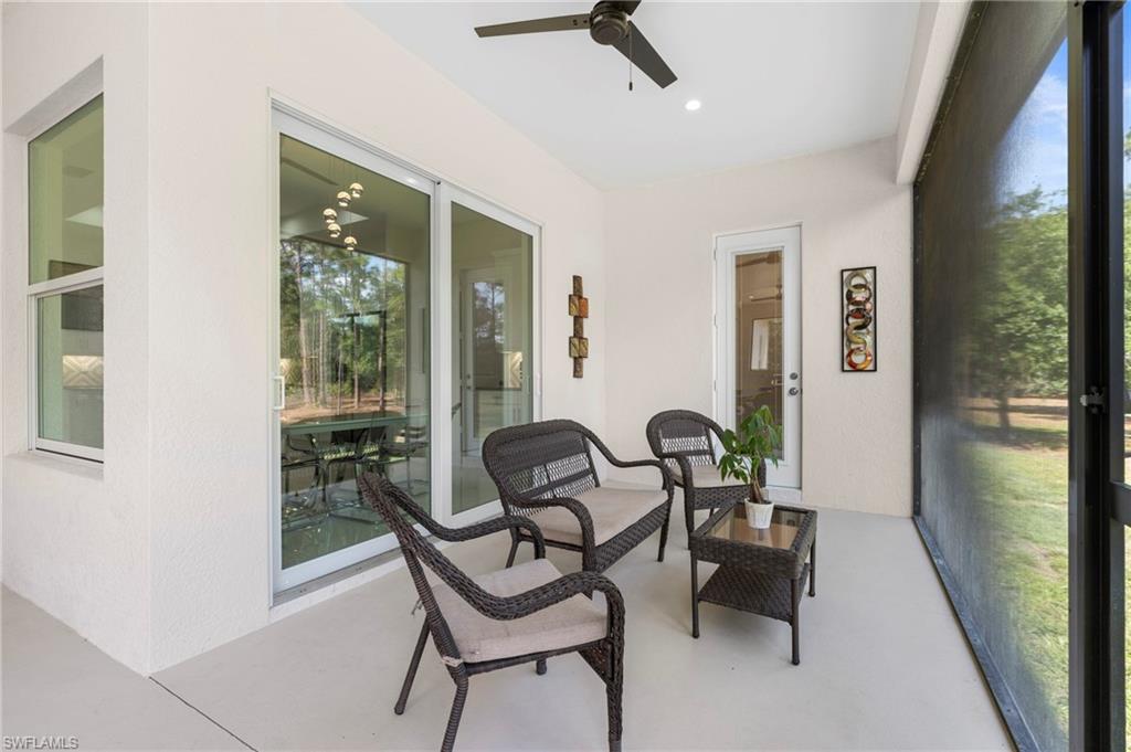 2nd part of the "L" shaped lanai.