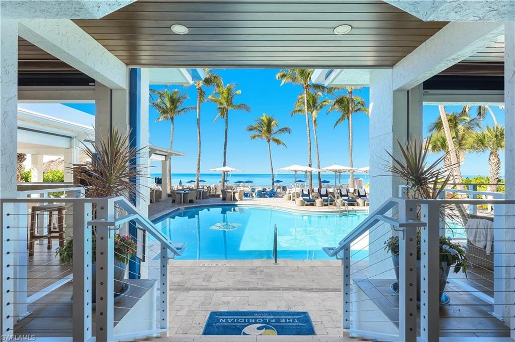 Entrance to Floridian Pool & Beach