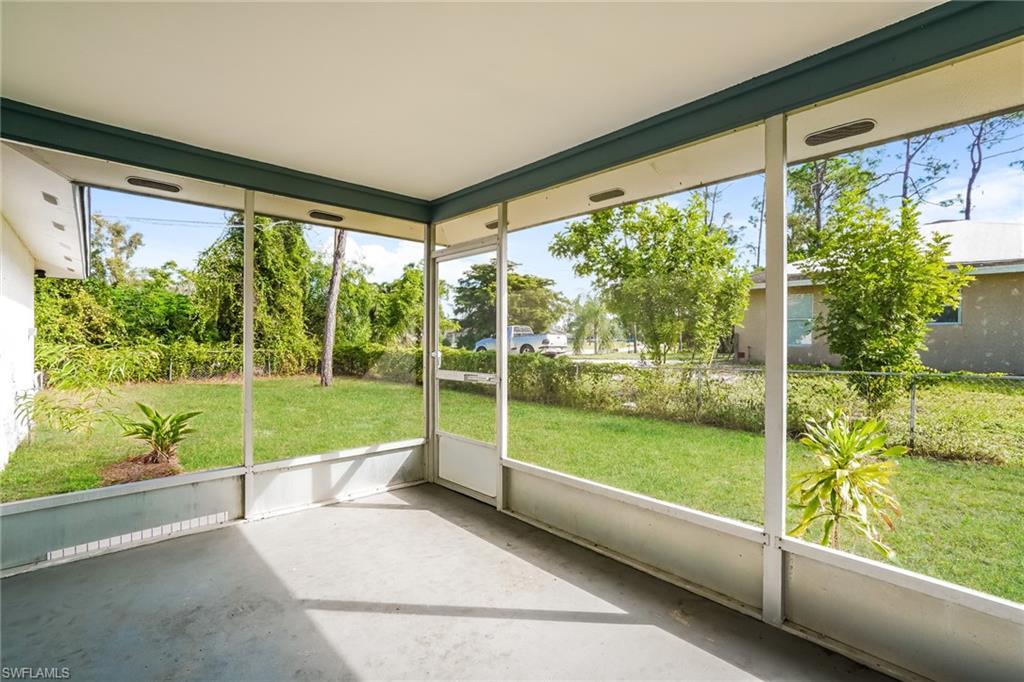 19035 Miami BLVD photo 14