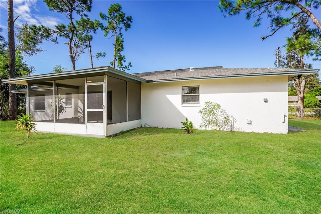19035 Miami BLVD photo 15
