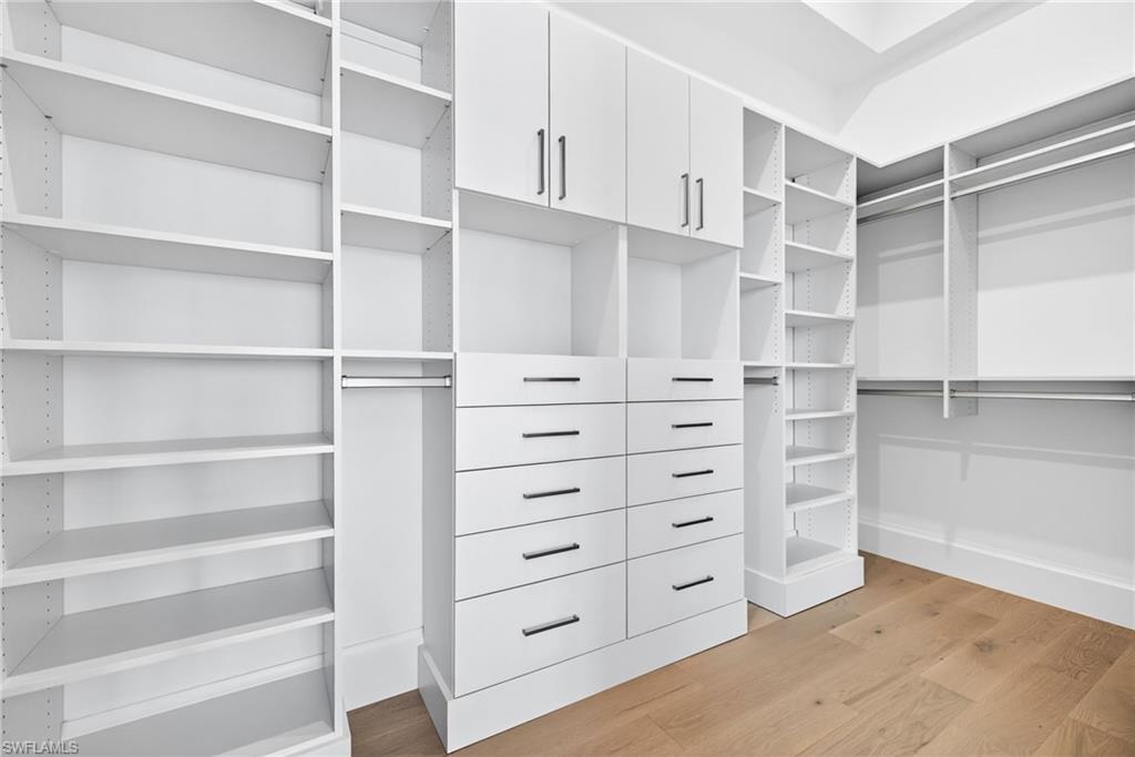 720 Hull CT photo 17