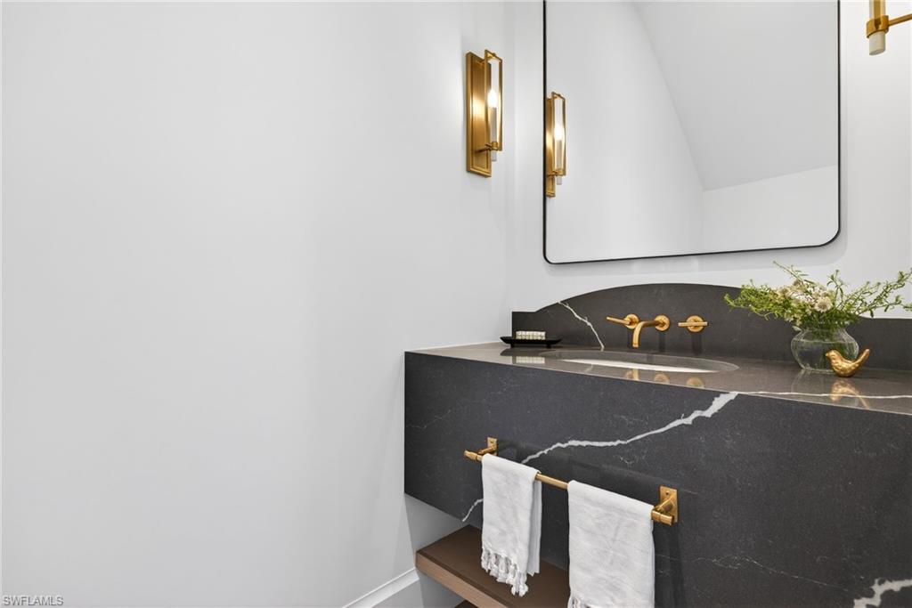 720 Hull CT photo 26