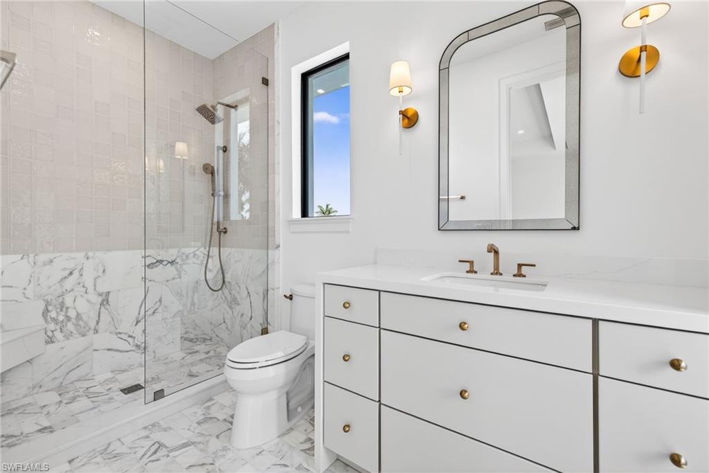720 Hull CT photo 22