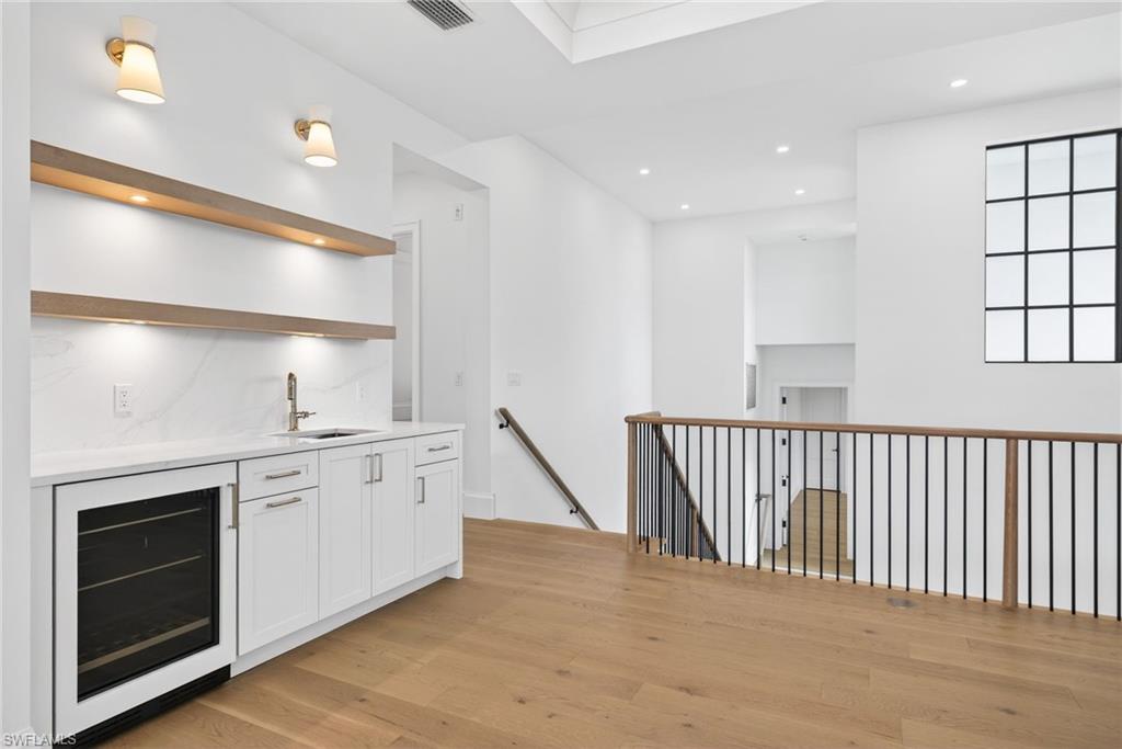 720 Hull CT photo 28