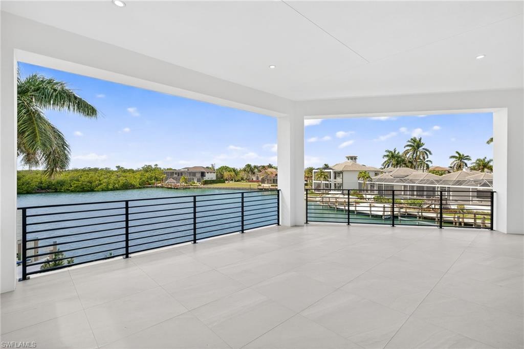 720 Hull CT photo 31