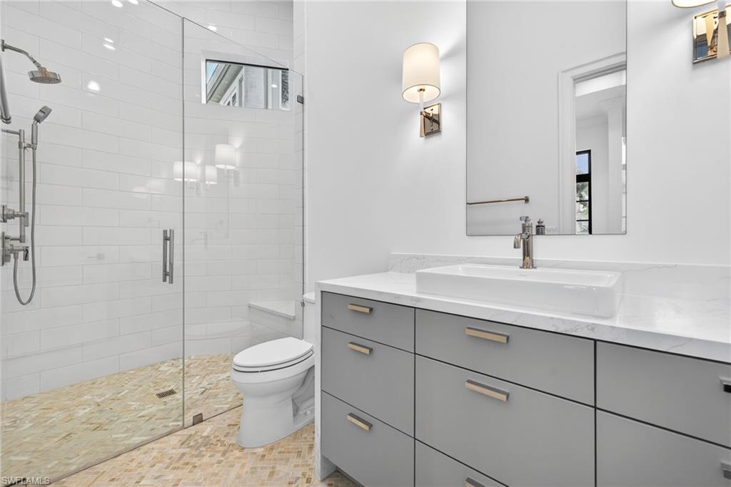 720 Hull CT photo 25