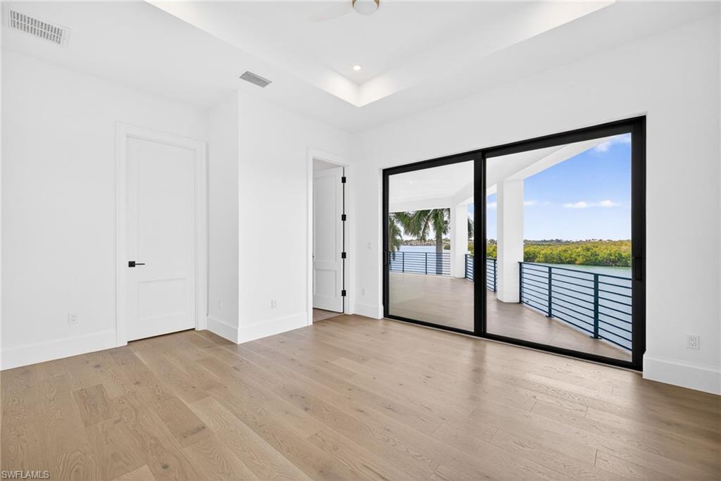 720 Hull CT photo 21