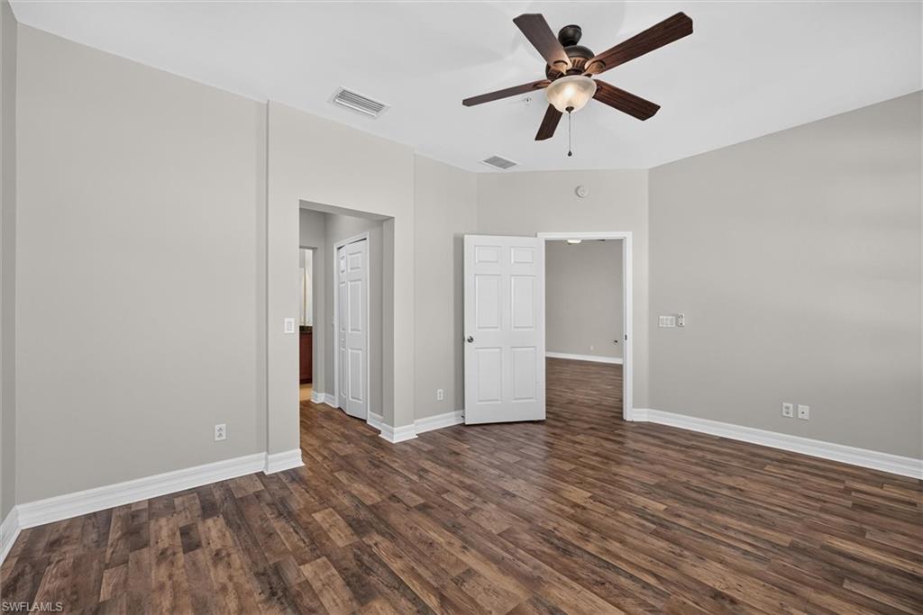 8521 Oakshade CIR 422 photo 18