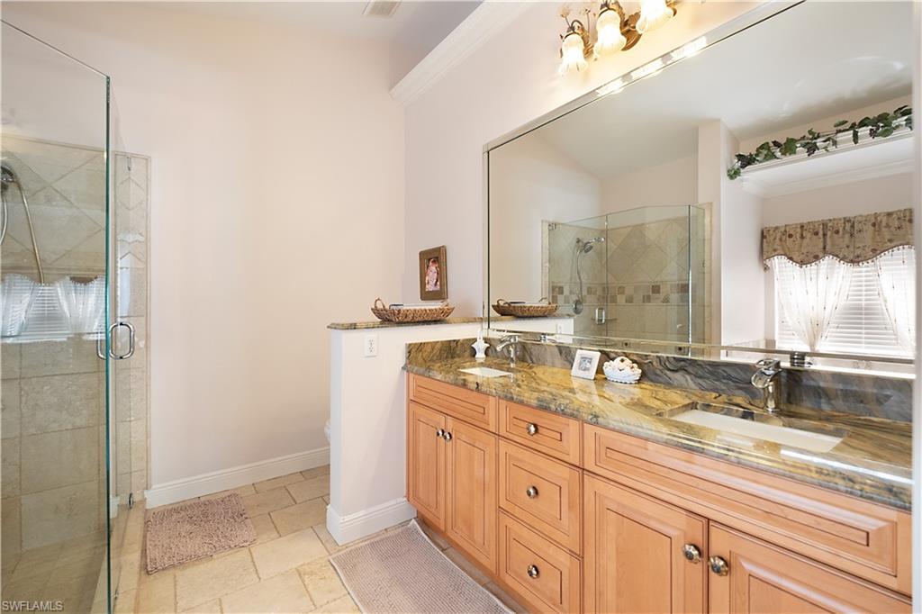 6761 Golden Gate PKWY photo 17