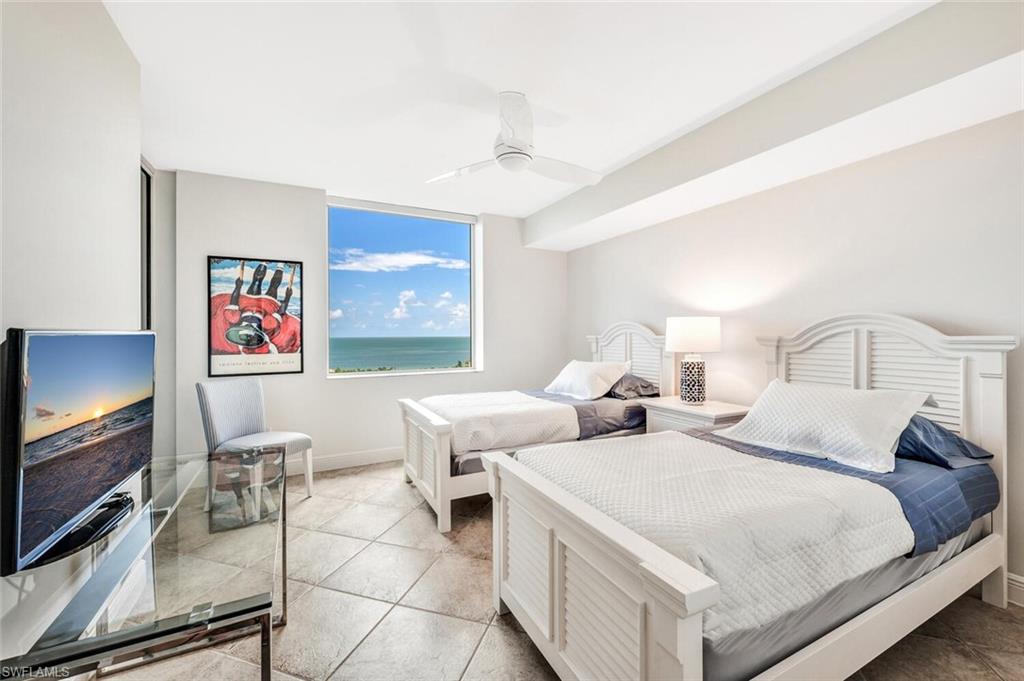 Twin Bed (x2)