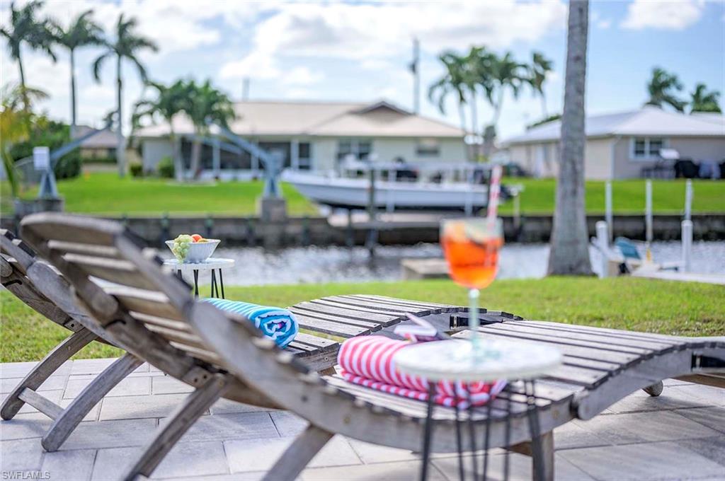 Canal Side Lounge area