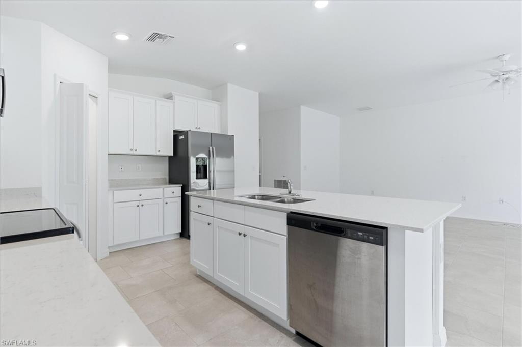 3911 Treasure Oak WAY photo 11