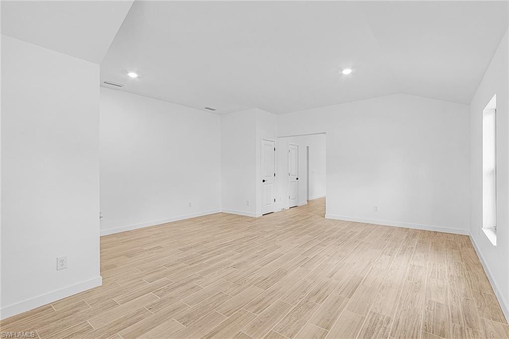 842 Gedeon RD photo 6