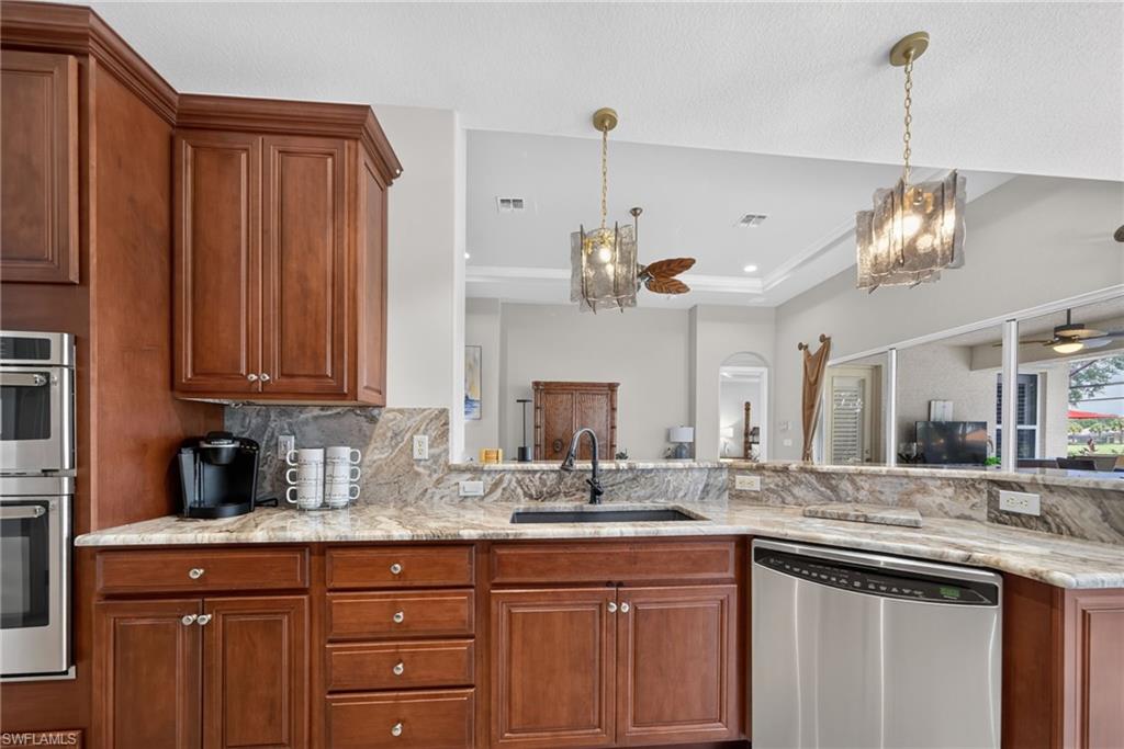 14073 Lavante CT photo 9