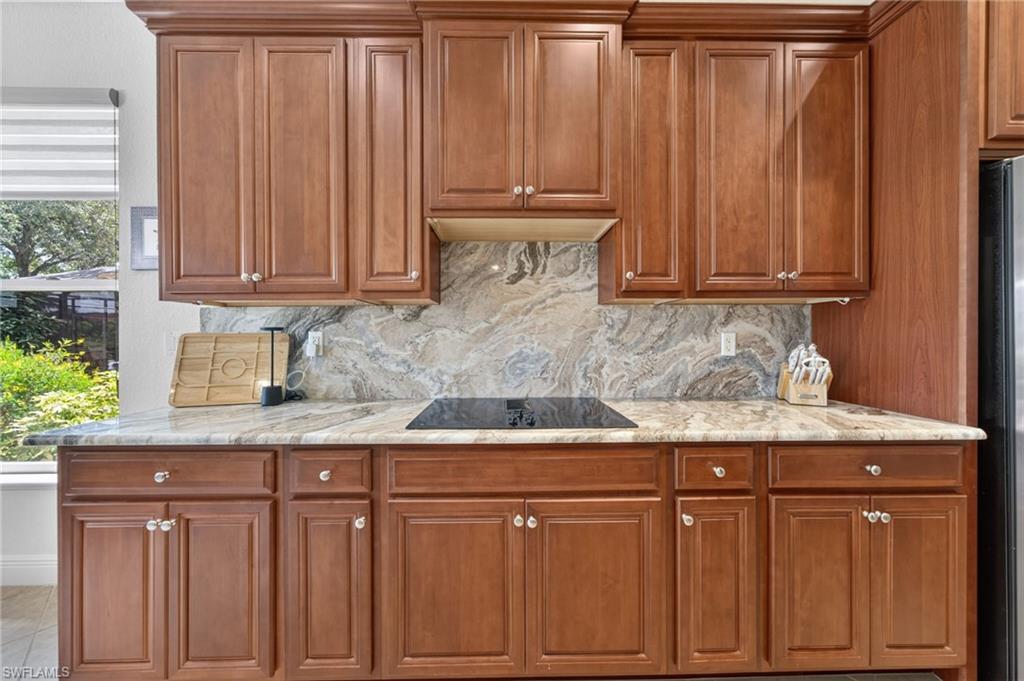 14073 Lavante CT photo 10