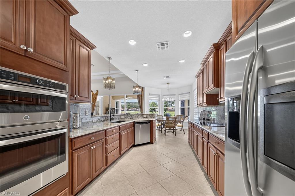 14073 Lavante CT photo 8