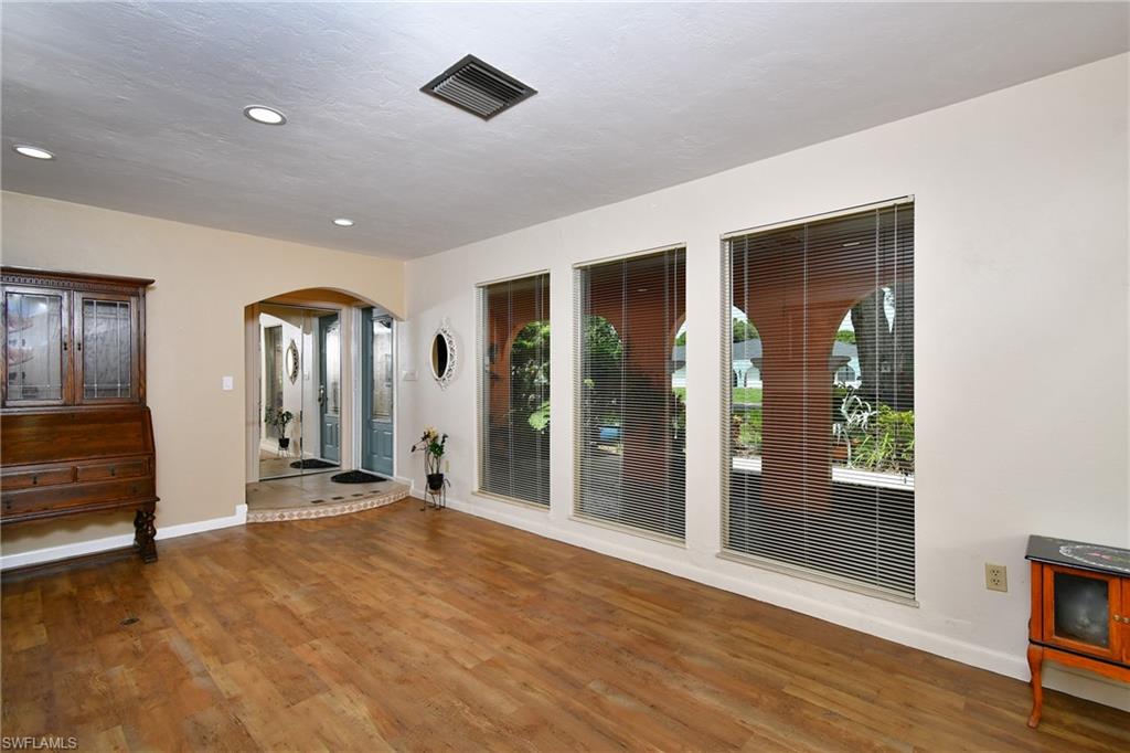 318 FIFTH AVE photo 12