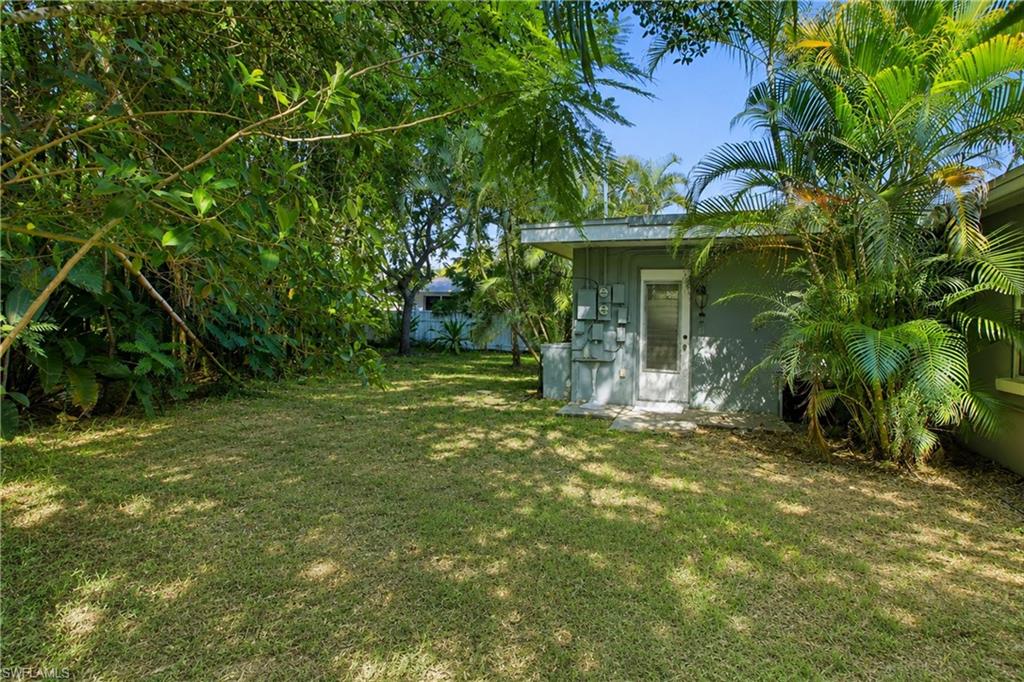 1918 Grace AVE photo 27