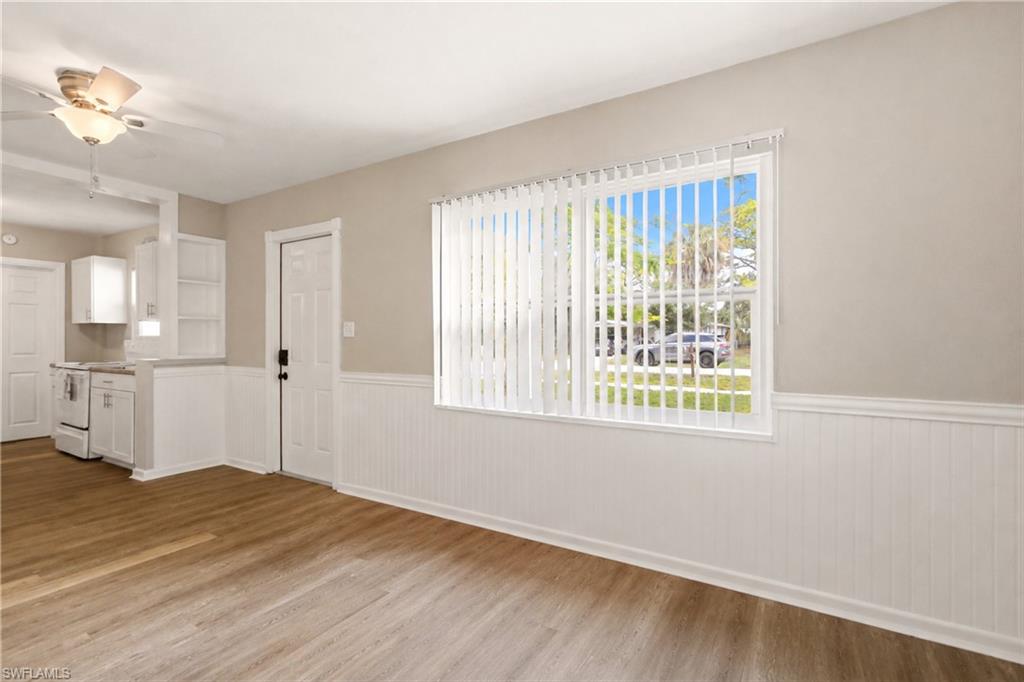 1918 Grace AVE photo 10