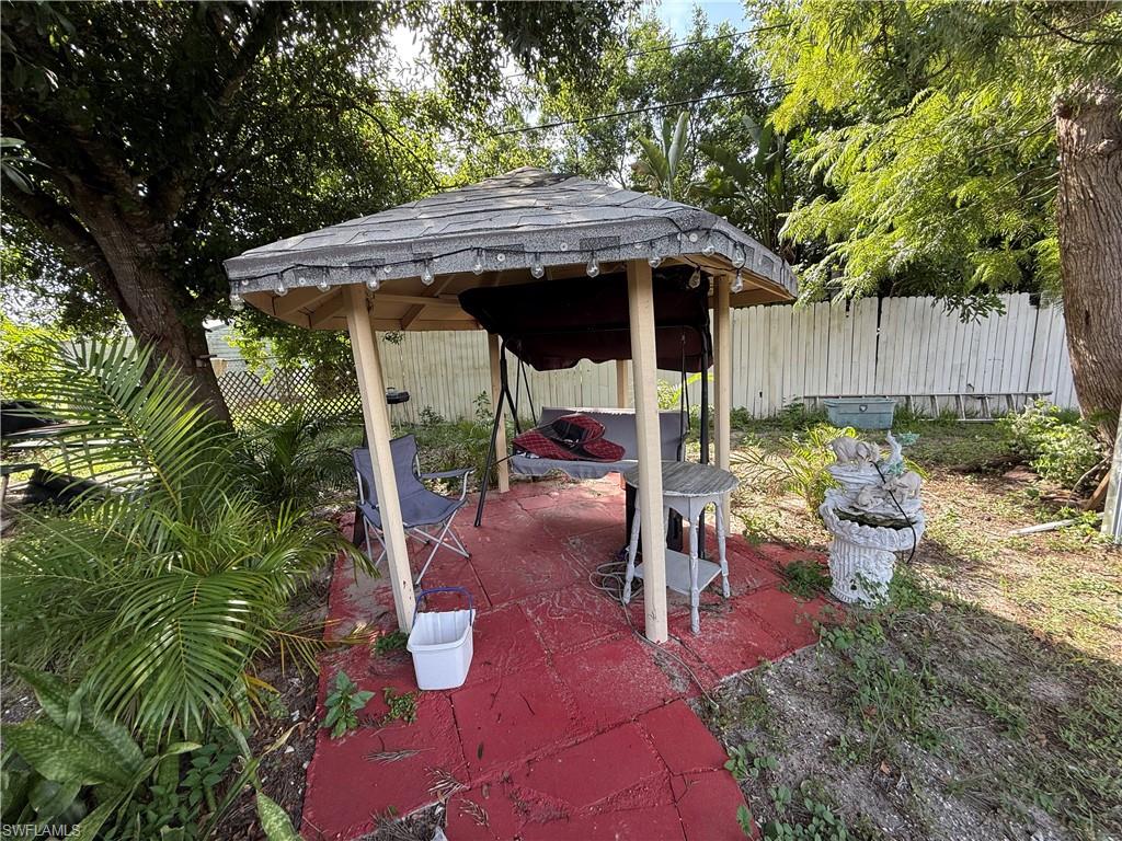 35 Andora ST photo 29