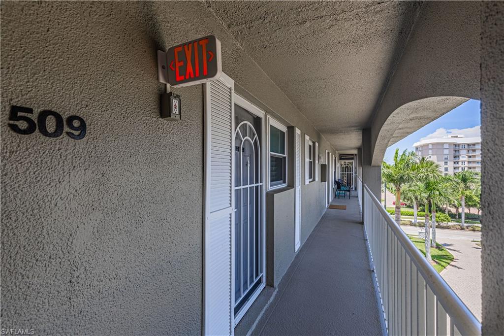 2880 Gulf Shore BLVD N 509 photo 24
