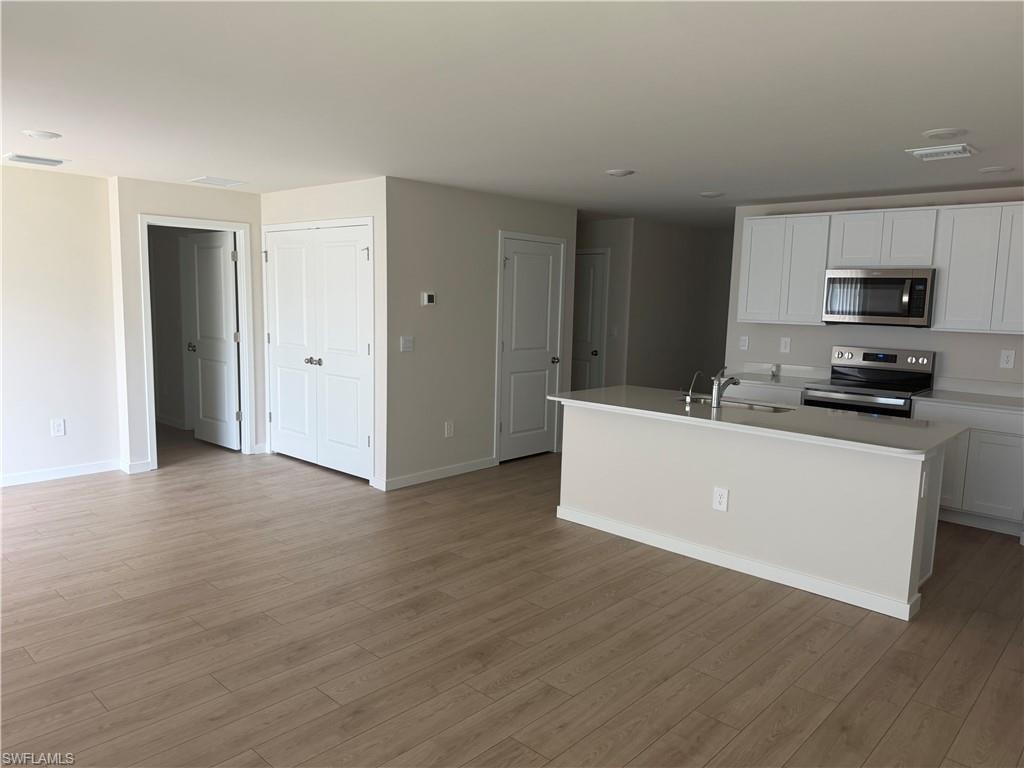 1106 NE 39th TER