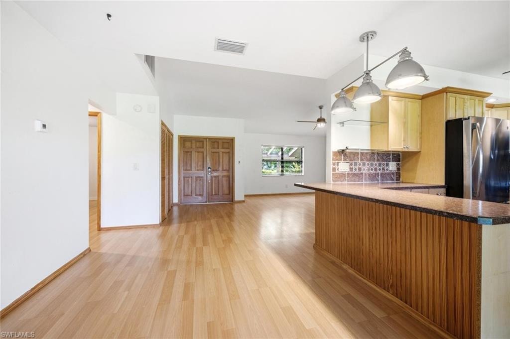 223 Charity CT L5 photo 14