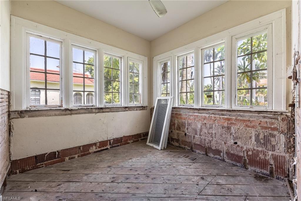 Breakfast Room - Current