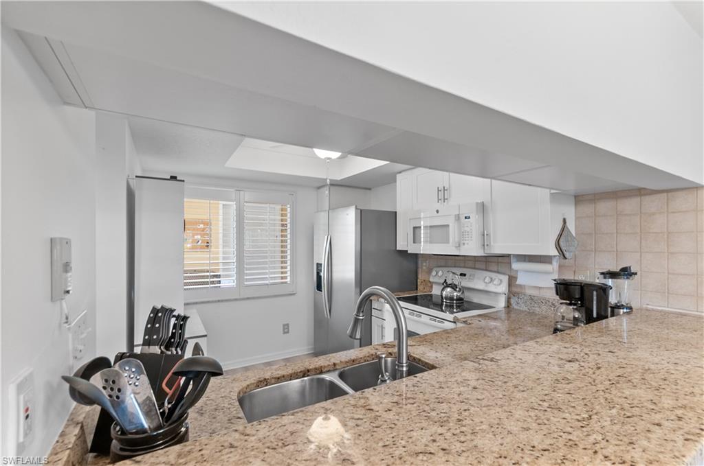 4110 Lorene DR 106 photo 10