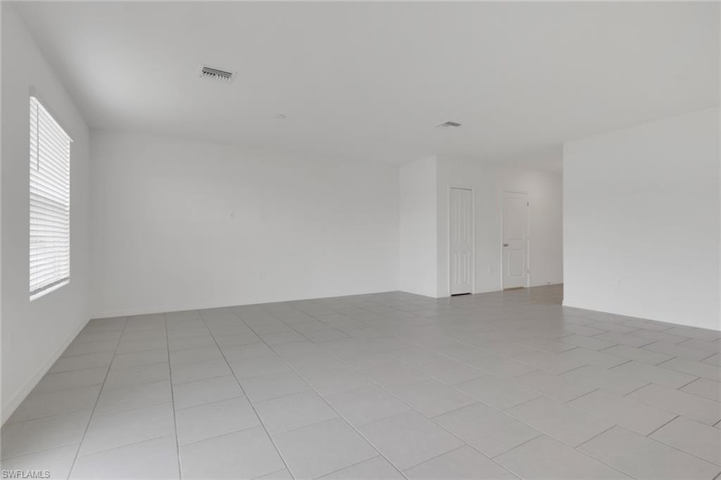 19550 Fairhill CT