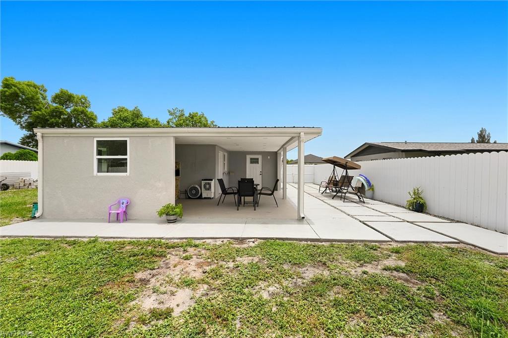 1776 Glenway CT photo 31