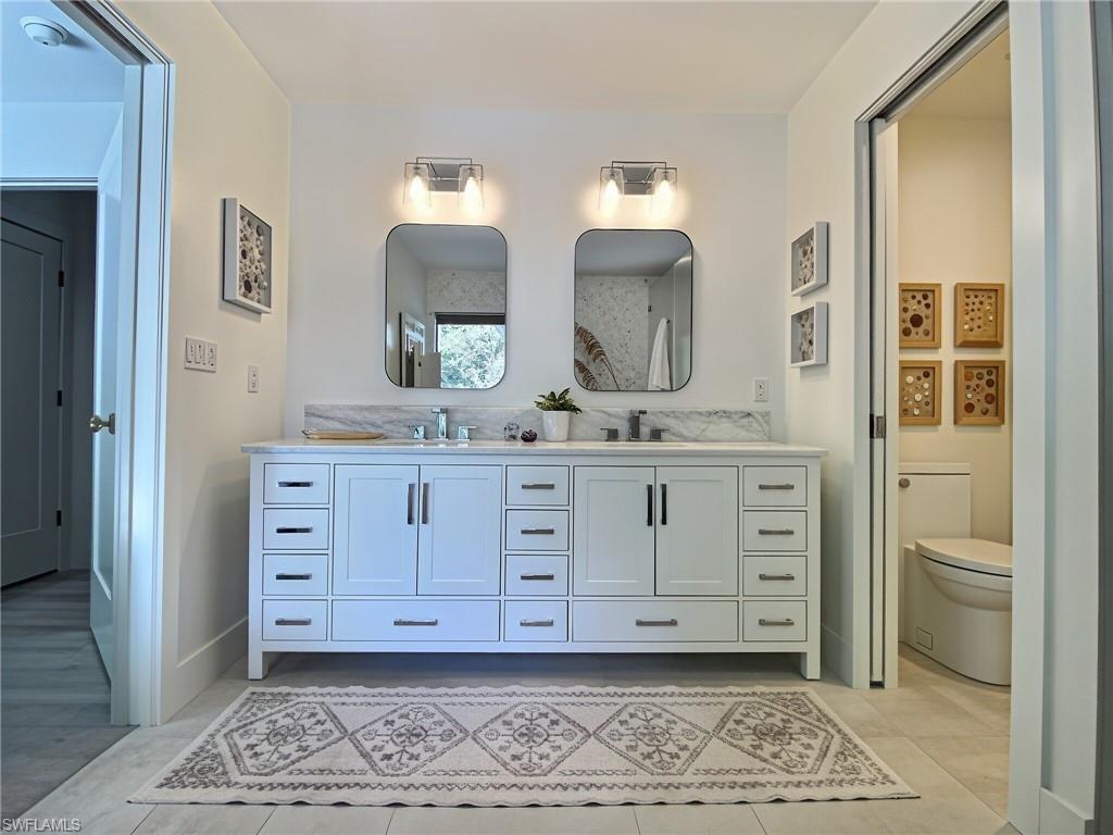 1031 Diana AVE photo 22